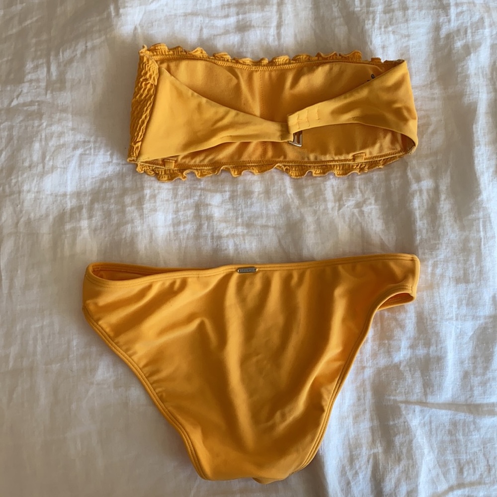 Yellow Hollister Bikini Set - Picture 2 of 2